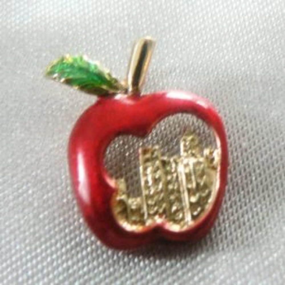 14k gold apple small charm